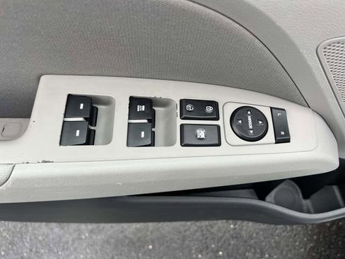 Certified 2020 Hyundai Elantra SEL image 15