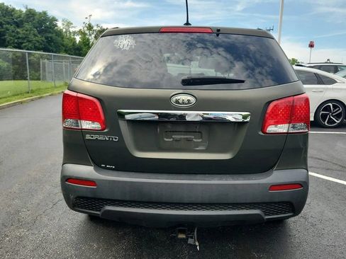 Used 2013 Kia Sorento LX FWD image 3