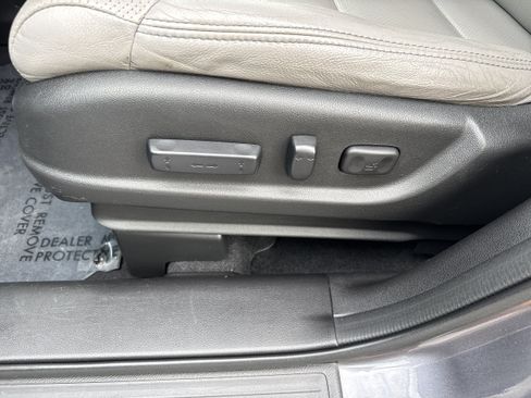 Used 2015 Honda CR-V Touring image 4