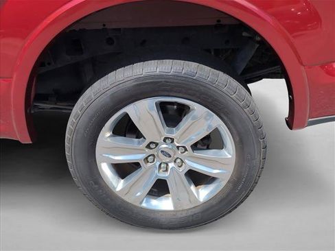 Used 2017 Ford F150 Platinum w/ Equipment Group 701A Luxury AWD/4WD image 24