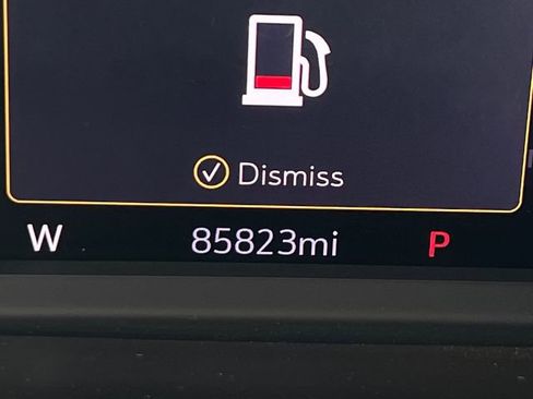 Used 2019 Chevrolet Silverado 1500 High Country image 24