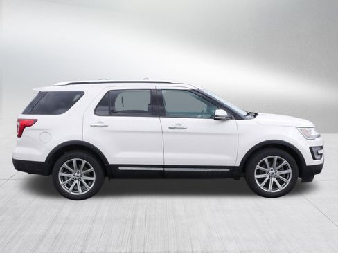 Used 2017 Ford Explorer Limited AWD/4WD image 8