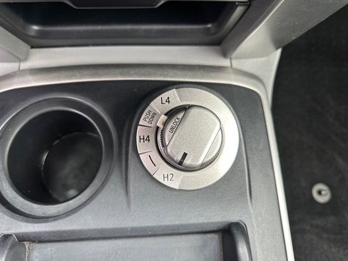 Used 2013 Toyota 4Runner SR5 image 26