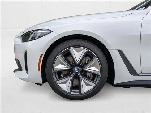 Used 2025 BMW i4 xDrive40i w/ Premium Package image 10