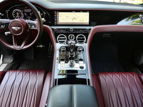 Used 2024 Bentley Continental GT Azure AWD/4WD image 4