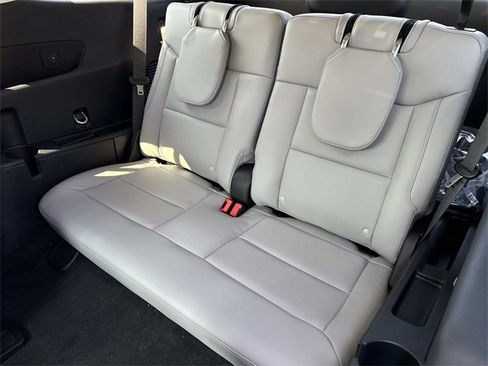 New 2025 Ford Explorer Active w/ Active Comfort Package image 19