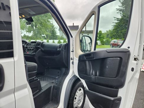 Used 2016 RAM ProMaster 1500 w/ Premium Appearance Group FWD image 32