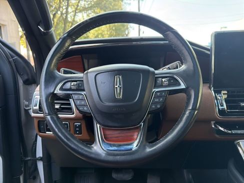 Used 2023 Lincoln Navigator L Reserve image 16