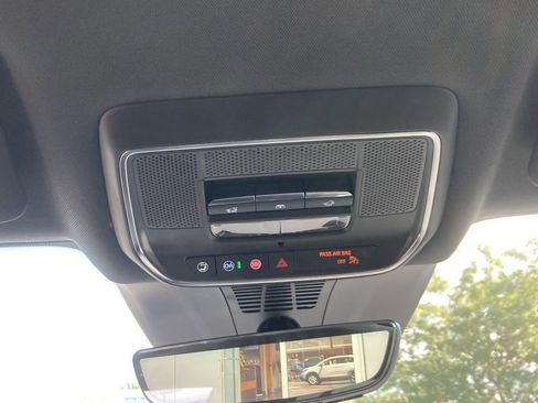 New 2025 Chevrolet Blazer EV RS image 17