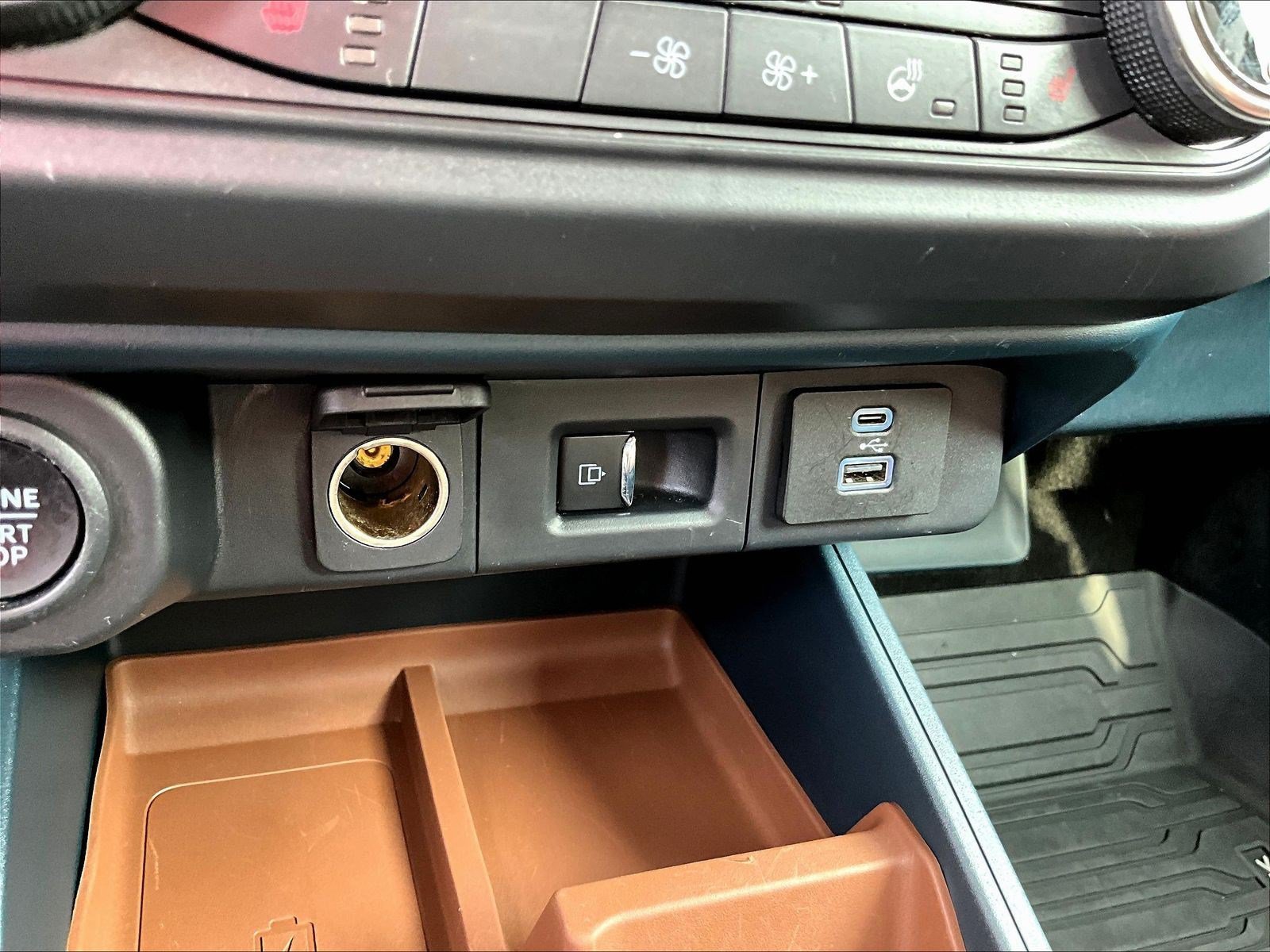 Used 2022 Ford Maverick Lariat w/ Lariat Luxury Package AWD/4WD image 17