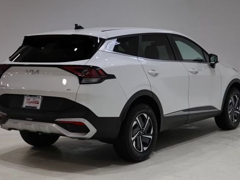 Used 2023 Kia Sportage LX AWD/4WD image 8
