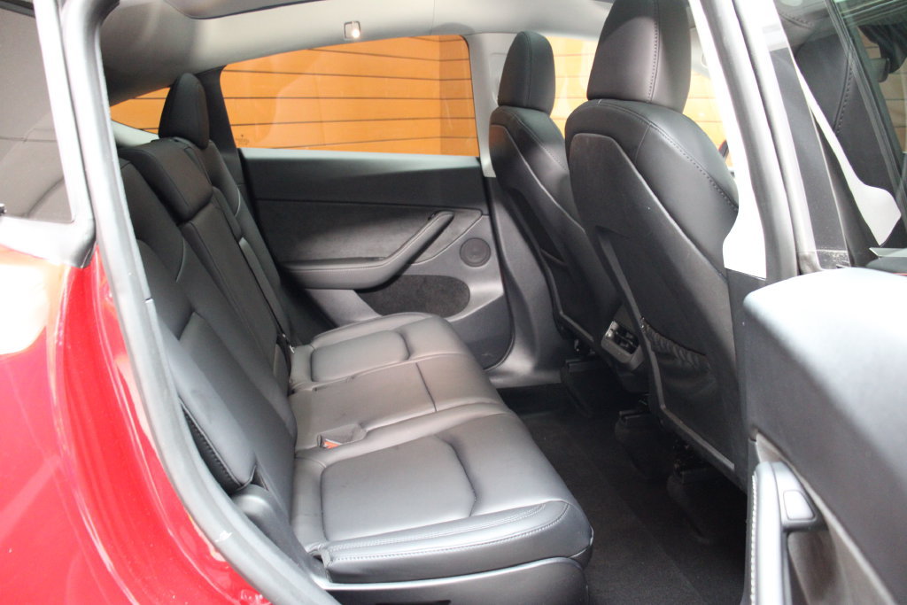 Used 2024 Tesla Model Y Long Range AWD/4WD image 20