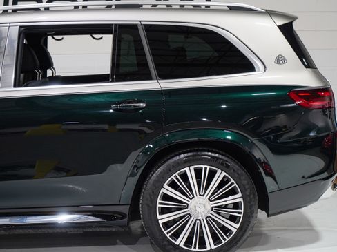 Used 2024 Mercedes-Benz Maybach GLS 600 4MATIC image 36