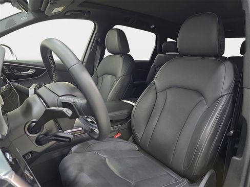 Used 2025 Audi Q7 3.0T Prestige w/ Prestige Package image 18