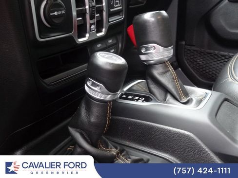 Used 2022 Jeep Gladiator Overland AWD/4WD image 11