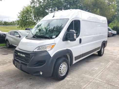 Used 2025 RAM ProMaster 3500 w/ Convenience Group FWD image 3