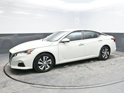 Used 2021 Nissan Altima 2.5 S image 3