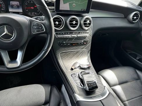 Used 2017 Mercedes-Benz GLC 300 4MATIC image 5