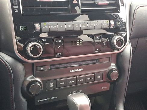 Used 2023 Lexus GX 460 Luxury w/ Sport Design Package AWD/4WD image 16