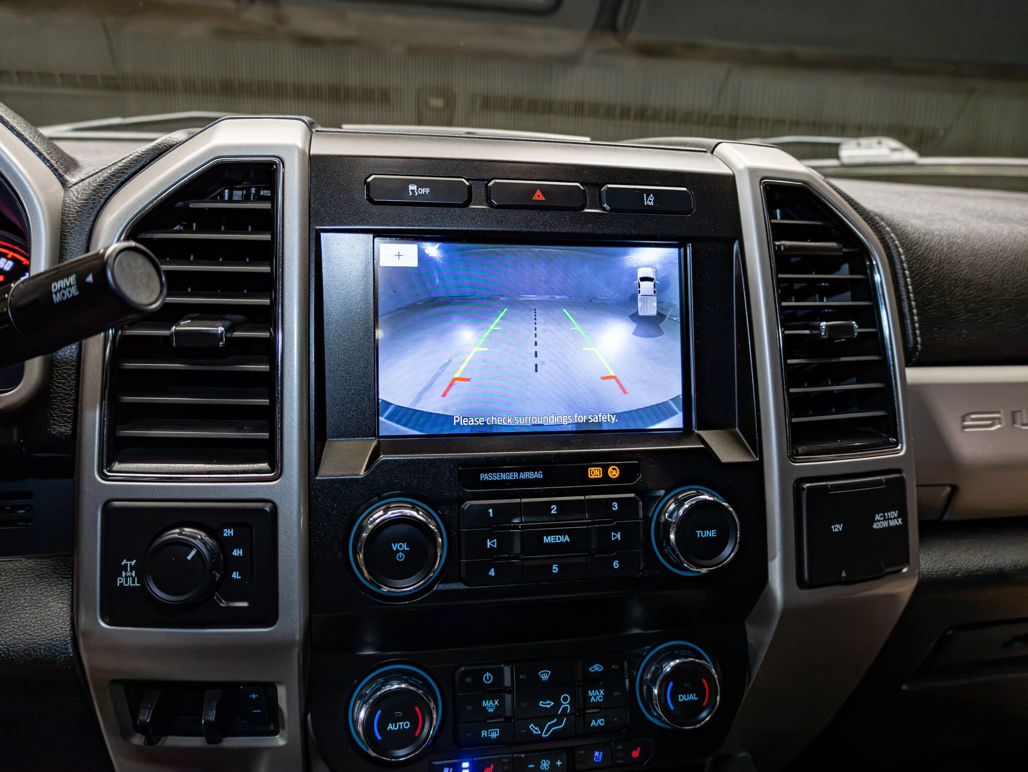 Used 2020 Ford F350 Lariat AWD/4WD image 18