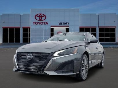 Used 2025 Nissan Altima 2.5 SL