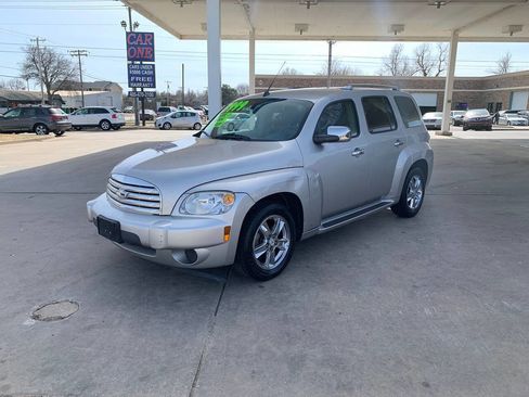 Used 2008 Chevrolet HHR LT image 3