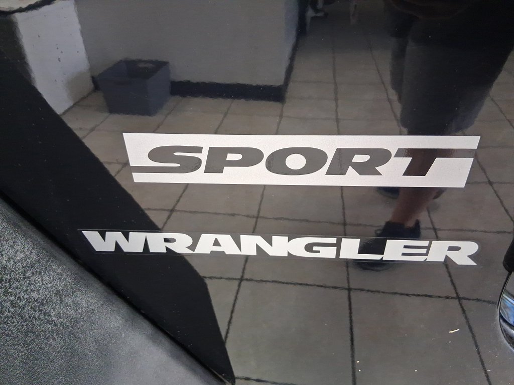 Used 2015 Jeep Wrangler Sport w/ Quick Order Package 24S AWD/4WD image 34