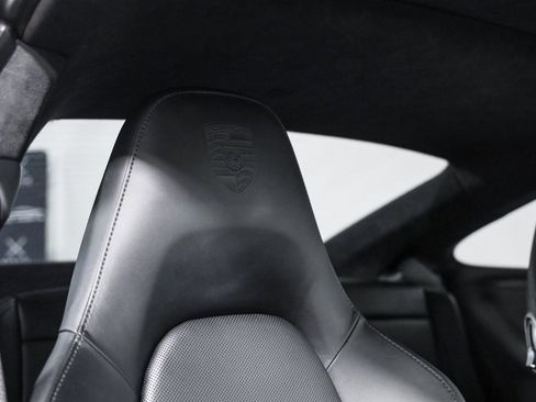 Used 2018 Porsche 911 Turbo S image 27