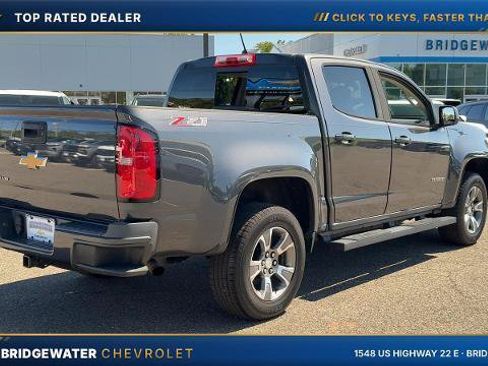 Used 2017 Chevrolet Colorado Z71 AWD/4WD image 10