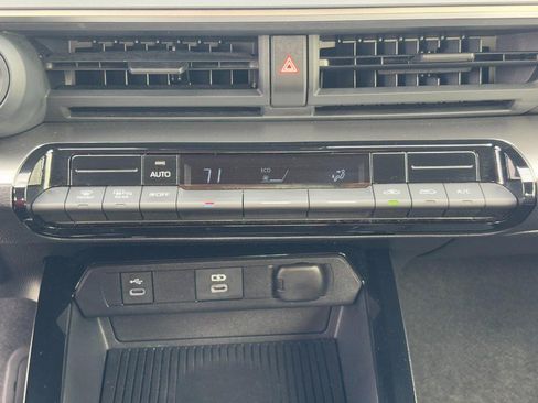 Used 2024 Toyota Prius LE image 23