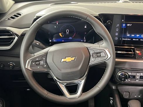 New 2026 Chevrolet TrailBlazer LT w/ Convenience Package FWD image 14