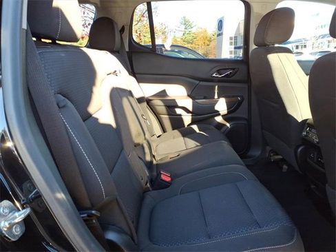 Used 2021 GMC Acadia SLE w/ Driver Convenience Package image 6