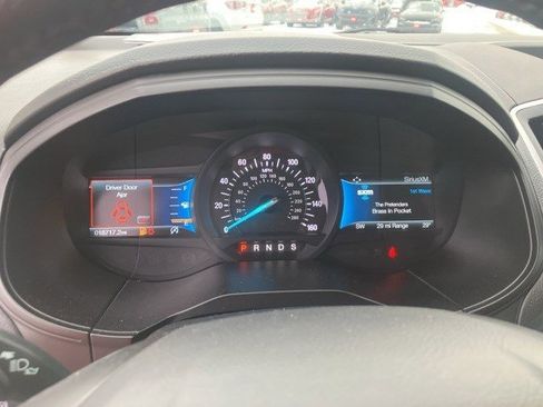 Used 2024 Ford Edge SEL image 16