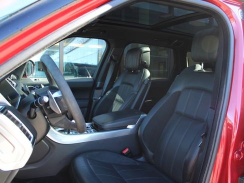 Used 2020 Land Rover Range Rover Sport HST image 5