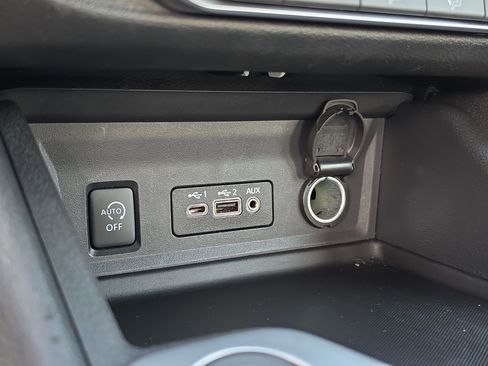 Used 2024 Nissan Sentra SV FWD image 26