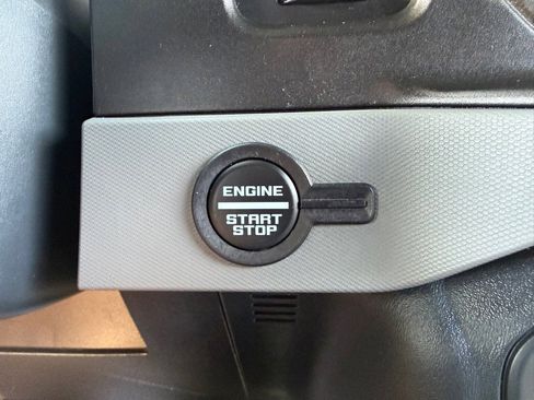 Used 2022 Ford Bronco Big Bend image 28