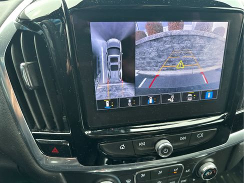 Certified 2022 Chevrolet Traverse RS image 10
