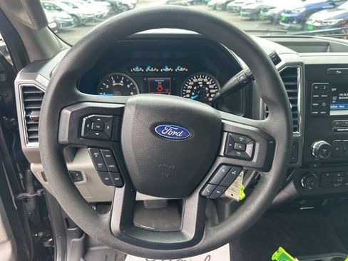Used 2017 Ford F150 XLT AWD/4WD image 15
