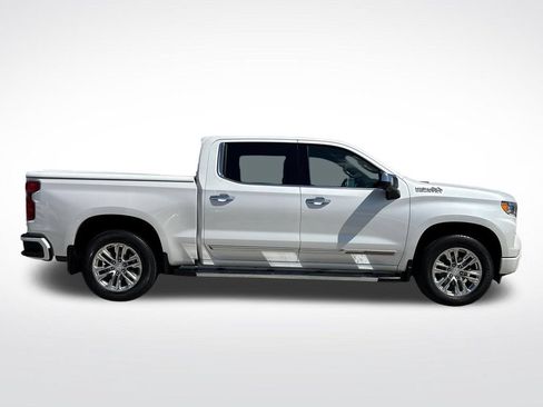 Used 2022 Chevrolet Silverado 1500 High Country AWD/4WD image 9
