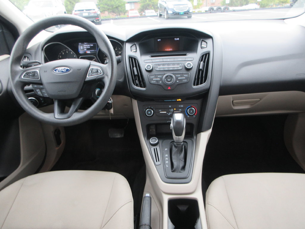 Used 2016 Ford Focus SE FWD image 15