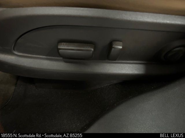 Used 2017 Buick Enclave Leather AWD/4WD image 22