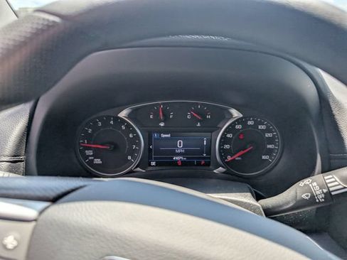 Used 2022 GMC Terrain SLE w/ Driver Convenience Package FWD image 19