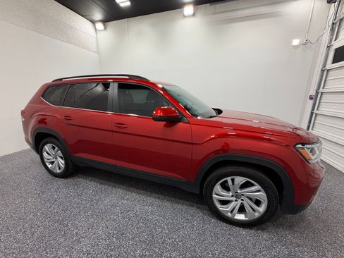 Used 2023 Volkswagen Atlas SE w/ Panoramic Sunroof Package FWD image 8