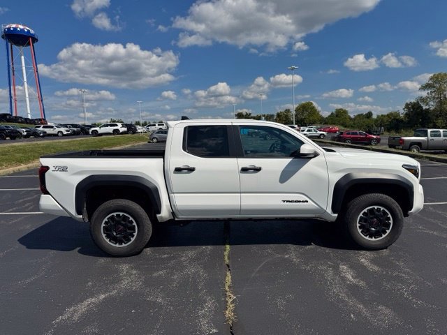 Used 2024 Toyota Tacoma TRD Off-Road AWD/4WD image 2