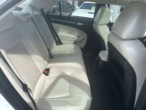 Certified 2023 Chrysler 300 Touring L w/ Popular Equipment Group image 9