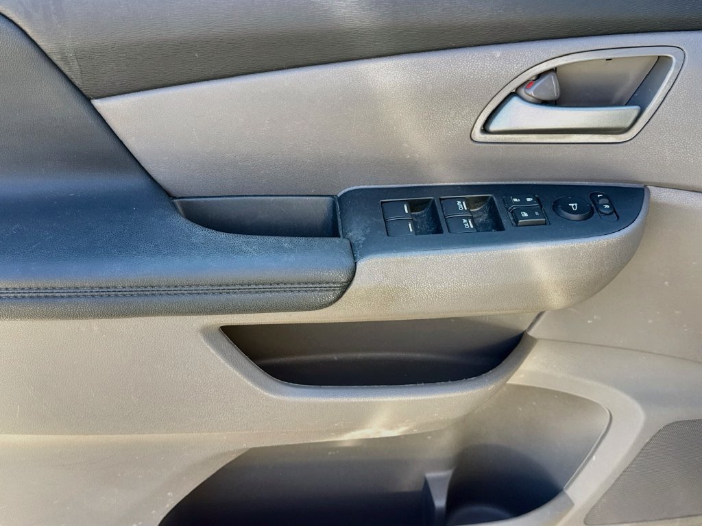 Used 2012 Honda Odyssey EX-L image 9