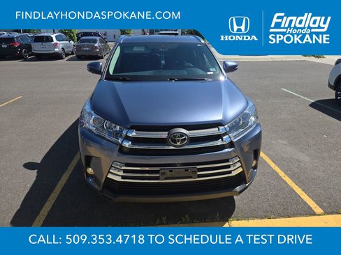 Used 2018 Toyota Highlander Limited Platinum AWD/4WD image 8