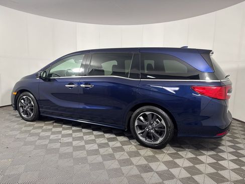 Used 2024 Honda Odyssey Elite image 4