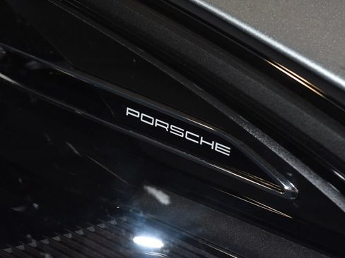 Certified 2026 Porsche Macan AWD/4WD image 27