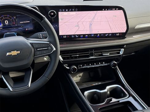 New 2026 Chevrolet Traverse High Country image 15